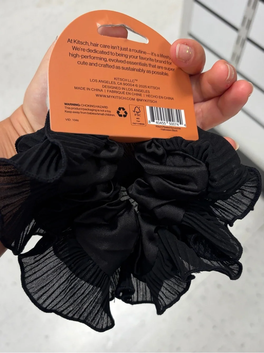 NWT ⚜️🖤⚜️ KITSCH Pleated Scrunchie Black